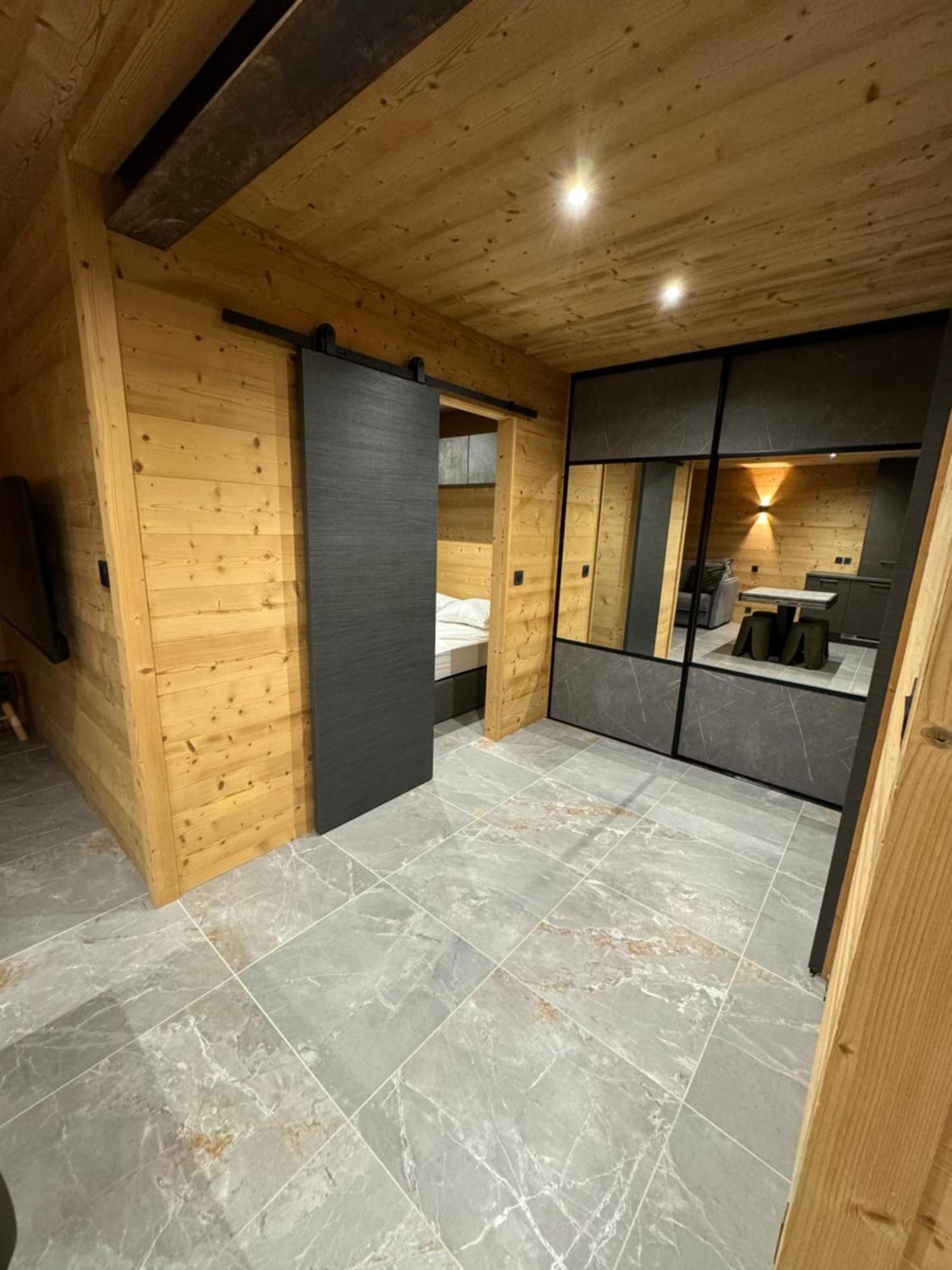 Appartement Familiale Residence Les Vans Recoin 1650 Chamrousse Eksteriør bilde